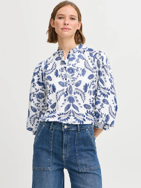 B Young ByIsolda Blouse Med Blue Flower Feminine Pastel Blouse