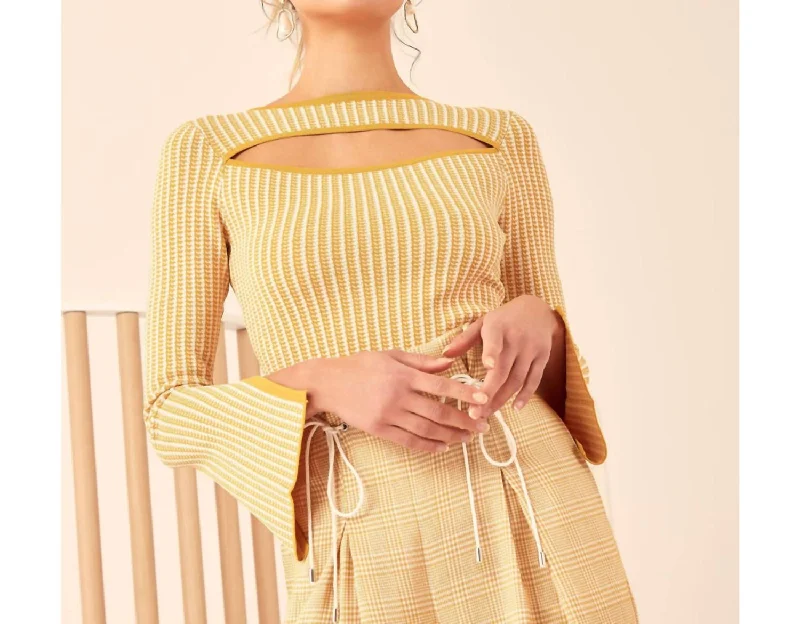 Will You Cut Out Sweater In Yellow Oversized Loose Flowy