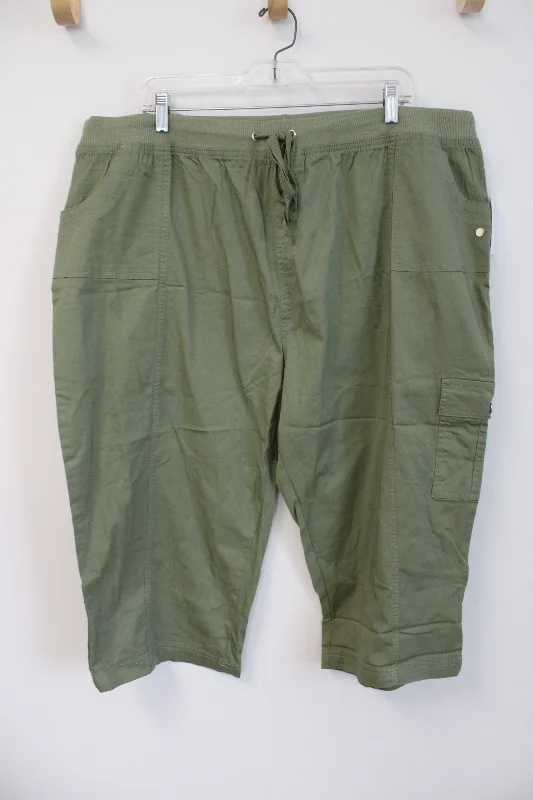 NEW Fresh Green Cargo Capri Pants | 24W Classic Flared Pants