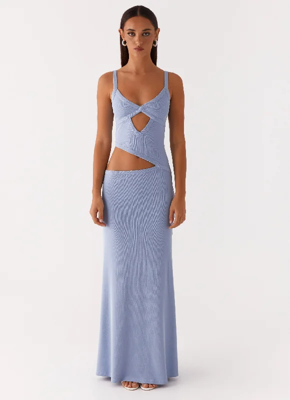 Jocelyn Maxi Dress - Blue Classic V-Neck Maxi Dress